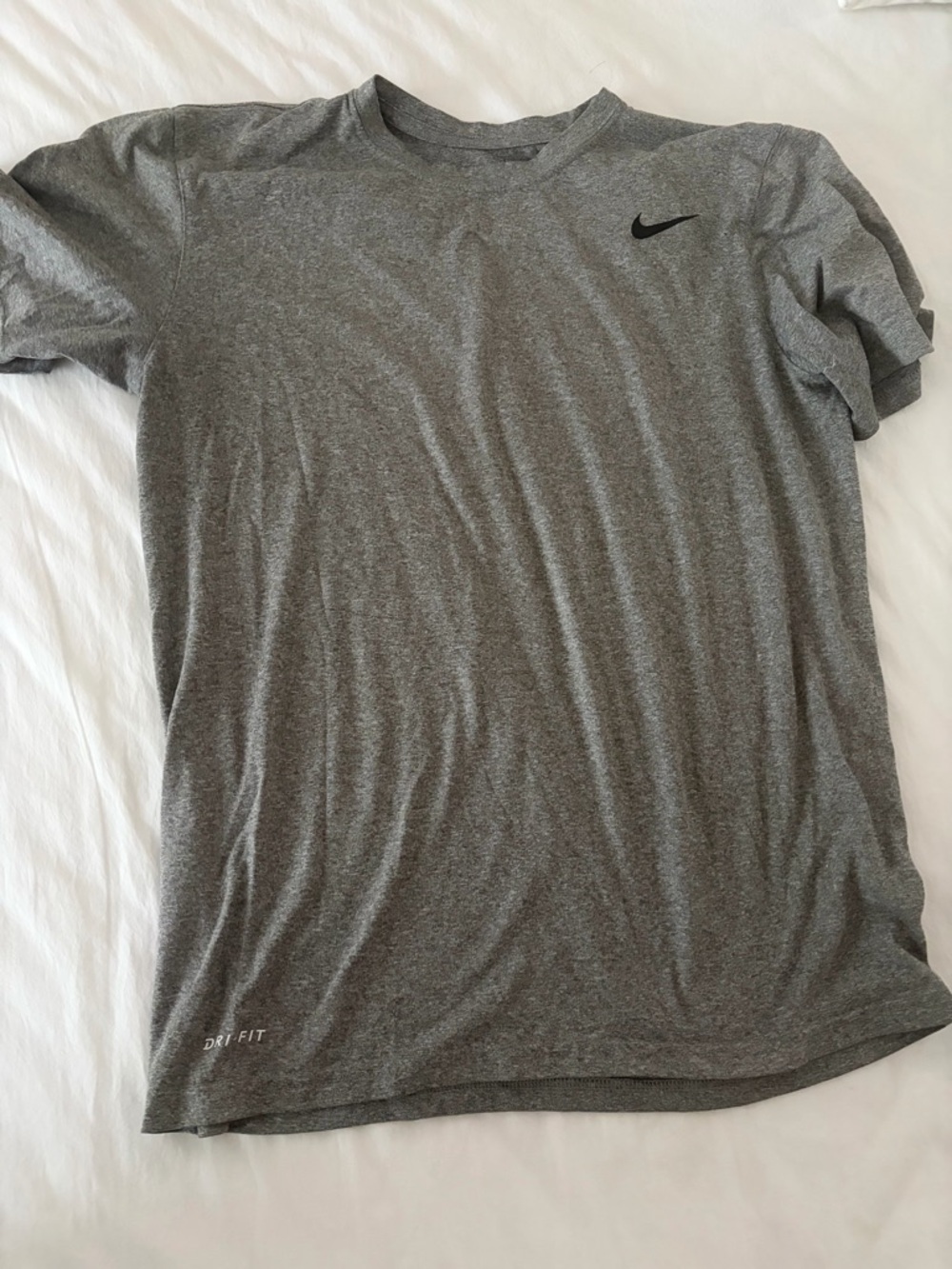 Nike Dri-FIT Gray Short Sleeve Athletic T-Shirt Men’s Medium